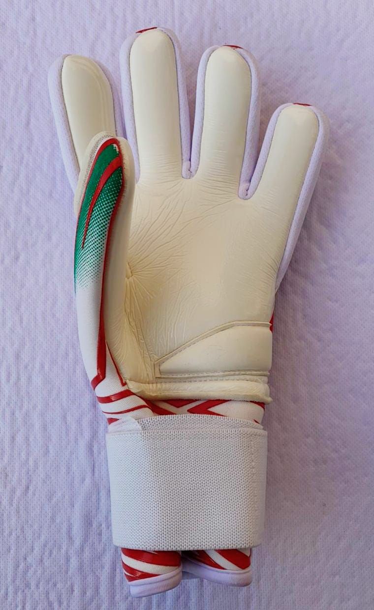 Victoire White/Green, Red, Neoprene Goalkeeper Gloves