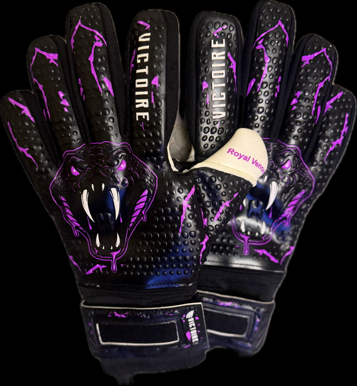 Victoire Royal Venom Goalkeeper Gloves